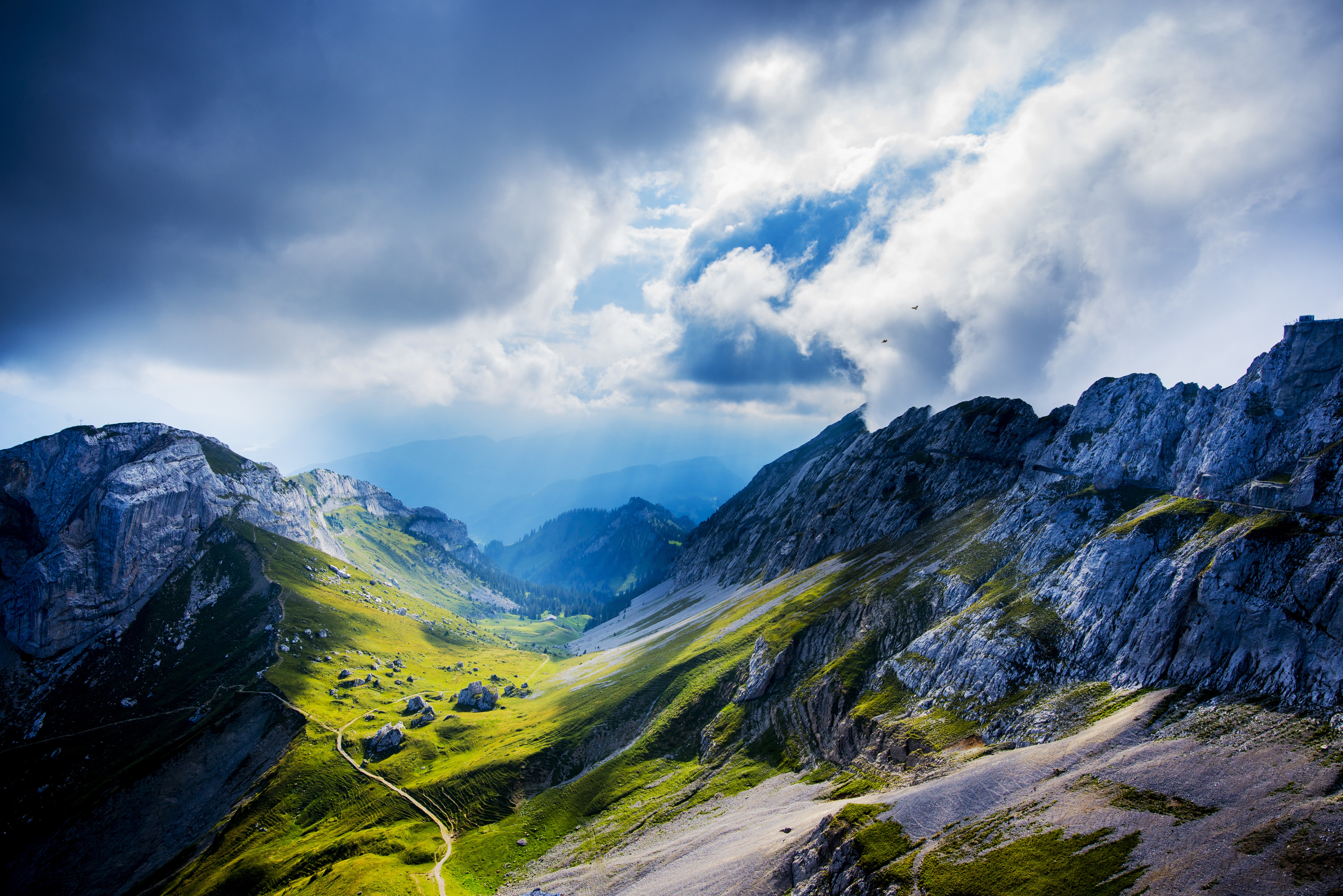 Обои разрешение 1920. Швейцария Альпы 3840 2160. Швейцария холмы. Горы Альпы Швейцария Долина скалы. Природа Швейцарии в 8к.