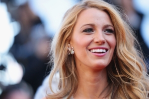 blake lively closeup in 2019 1536863308 300x200 - Blake Lively Closeup In 2019 - hd-wallpapers, girls wallpapers, face wallpapers, closeup wallpapers, celebrities wallpapers, blake lively wallpapers, 5k wallpapers, 4k-wallpapers