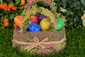 easter eggs basket easter eggs 4k 1538345229 300x200 - easter eggs, basket, easter, eggs 4k - easter eggs, Easter, Basket