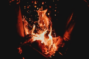 bonfire flame fire sparks 4k 1540575326 300x200 - bonfire, flame, fire, sparks 4k - flame, Fire, bonfire