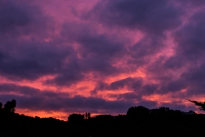 clouds sunset porous sky horizon 4k 1540576356 300x200 - clouds, sunset, porous, sky, horizon 4k - sunset, porous, Clouds