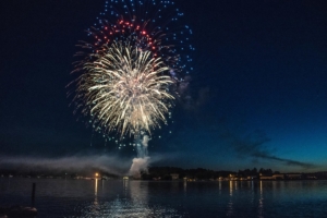 fireworks explosion above water body 4k 1540143366 300x200 - Fireworks Explosion Above Water Body 4k - photography wallpapers, hd-wallpapers, fireworks wallpapers, 8k wallpapers, 5k wallpapers, 4k-wallpapers