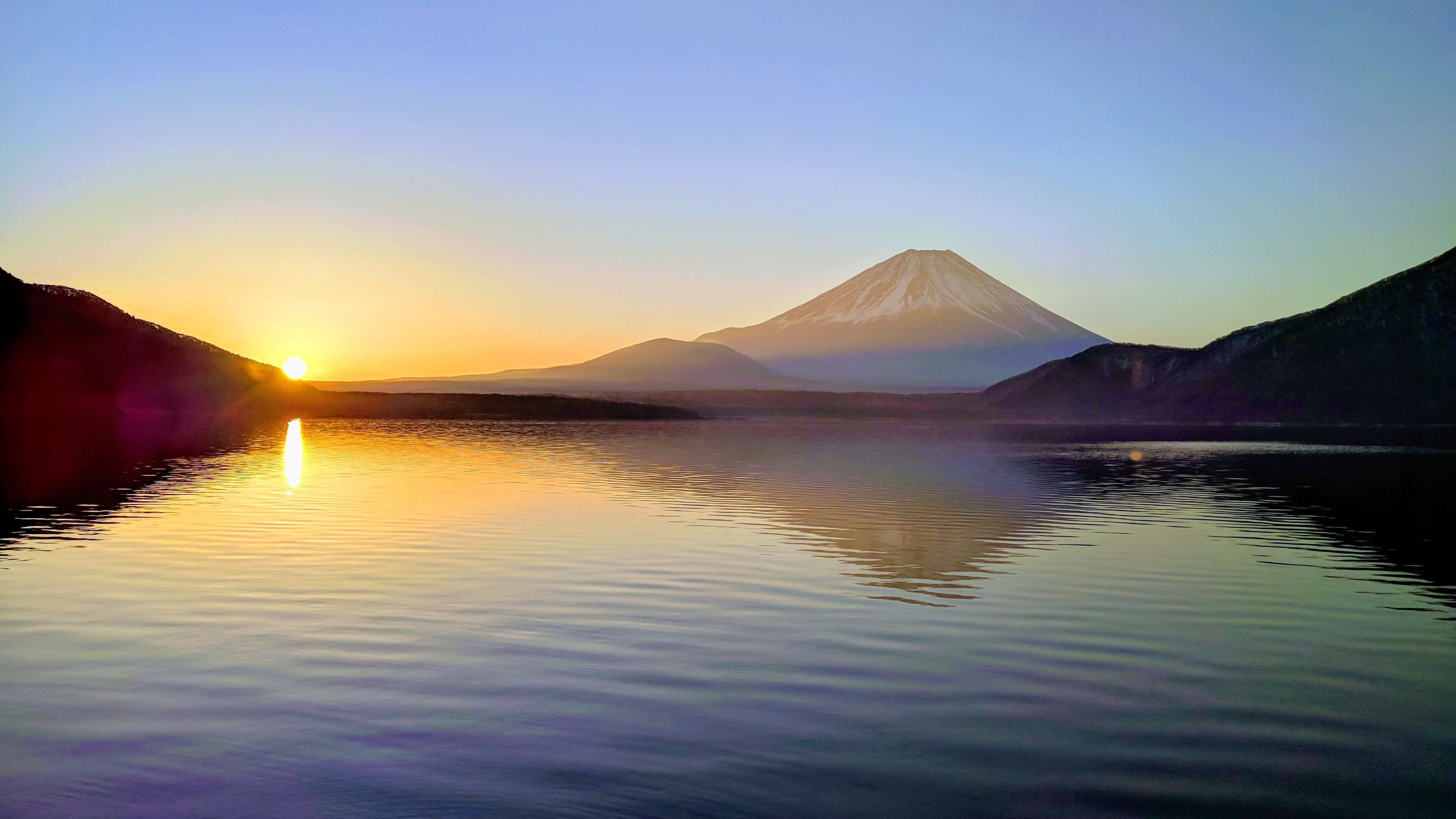 Mount Fuji at Night 3480x2563  rwallpapers