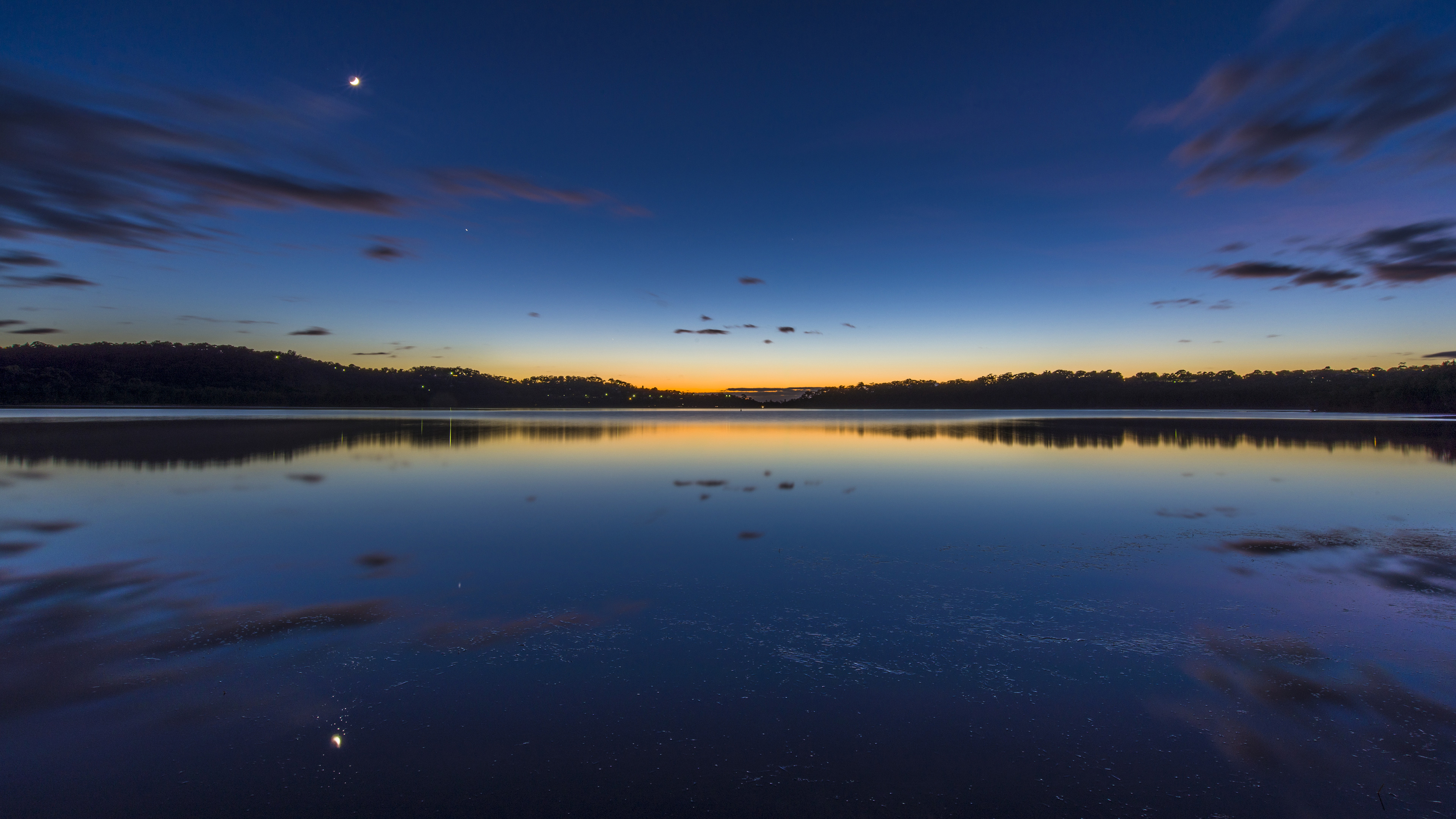 Hồ Narrabeen là một trong những danh thắng đẹp nhất của Úc. Với hình nền hồ Narrabeen đẹp cho Windows 10 của chúng tôi, bạn sẽ được thưởng thức những cảnh đẹp như mơ ước, sức sống vô tận từ hồ nước xanh trong những bức ảnh sống động.