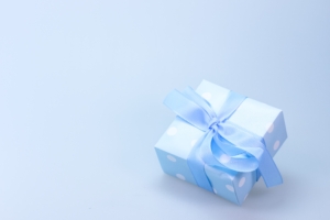 gift box 1574938699 300x200 - Gift Box -