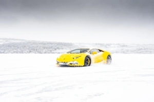yellow lamborghini aventador in snow 1574939499 300x200 - Yellow Lamborghini Aventador In Snow -