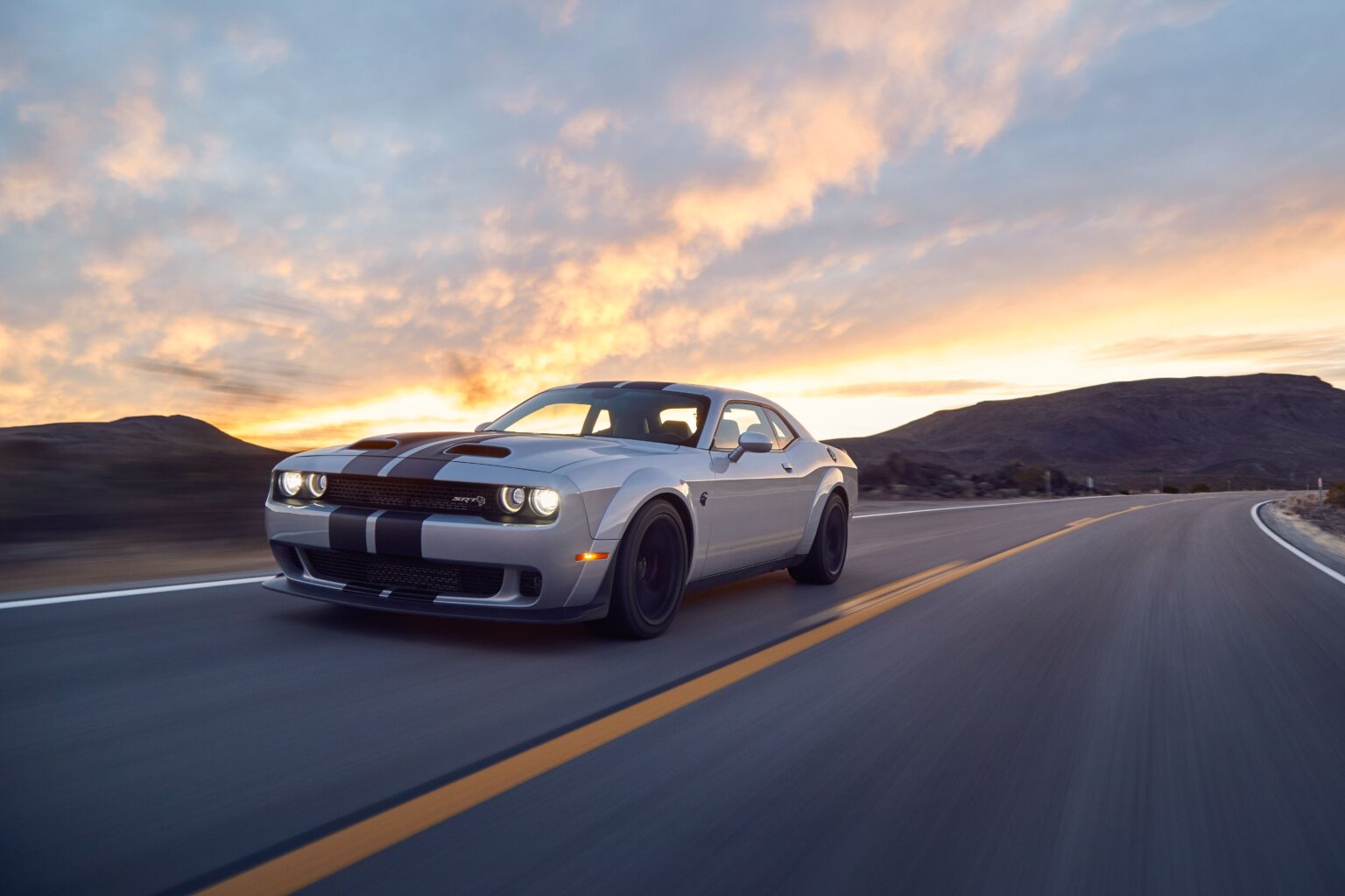 Dodge Challenger Hellcat Srt 4k