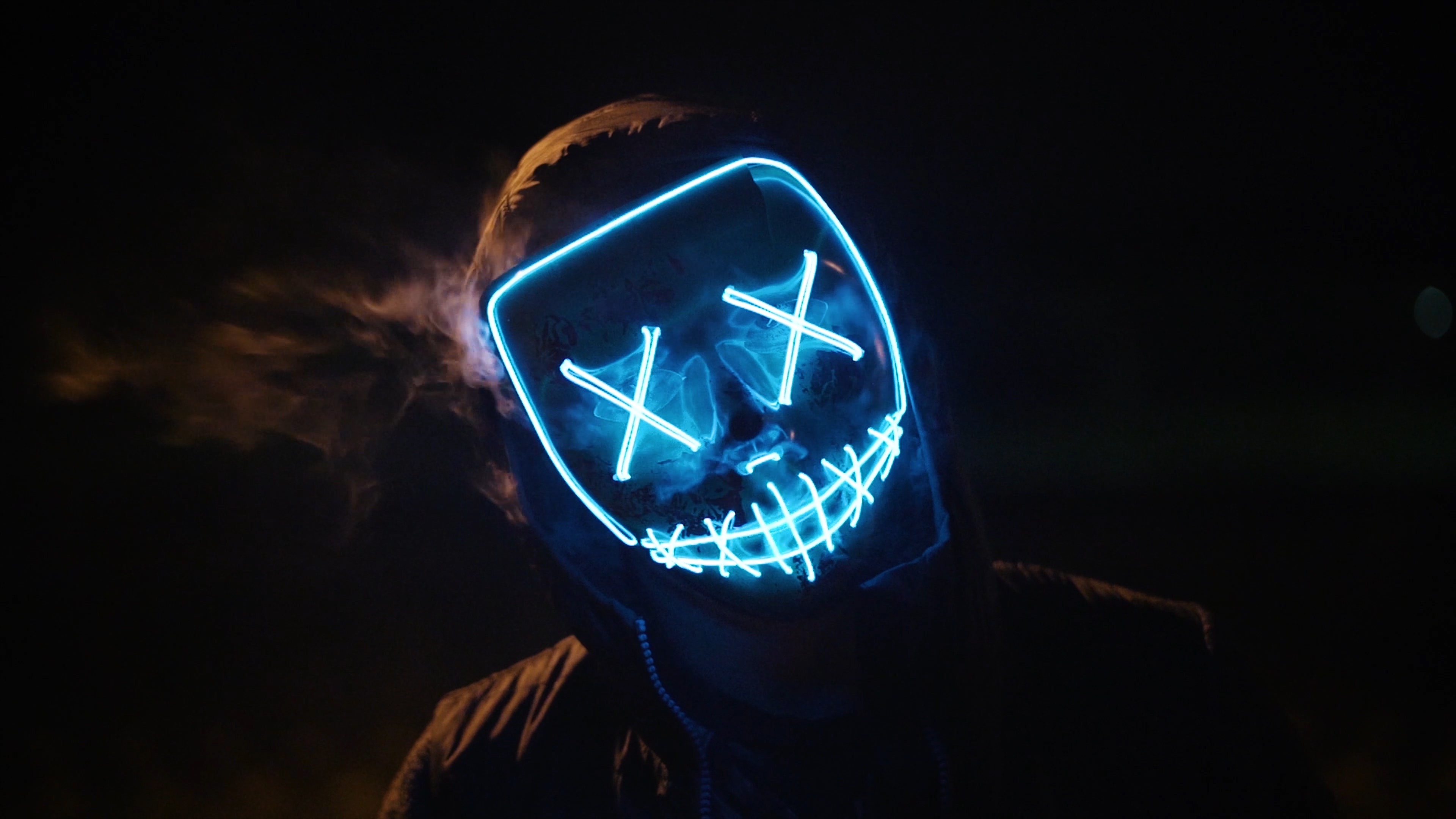man wearing blue mask 4k 1660849608