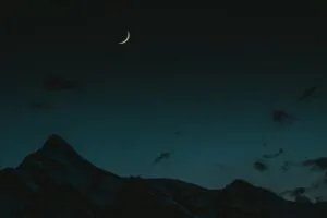 moon mountains night sky 4k walpaper 1692030245