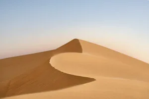 desert dunes day minimal 5k fg.jpg