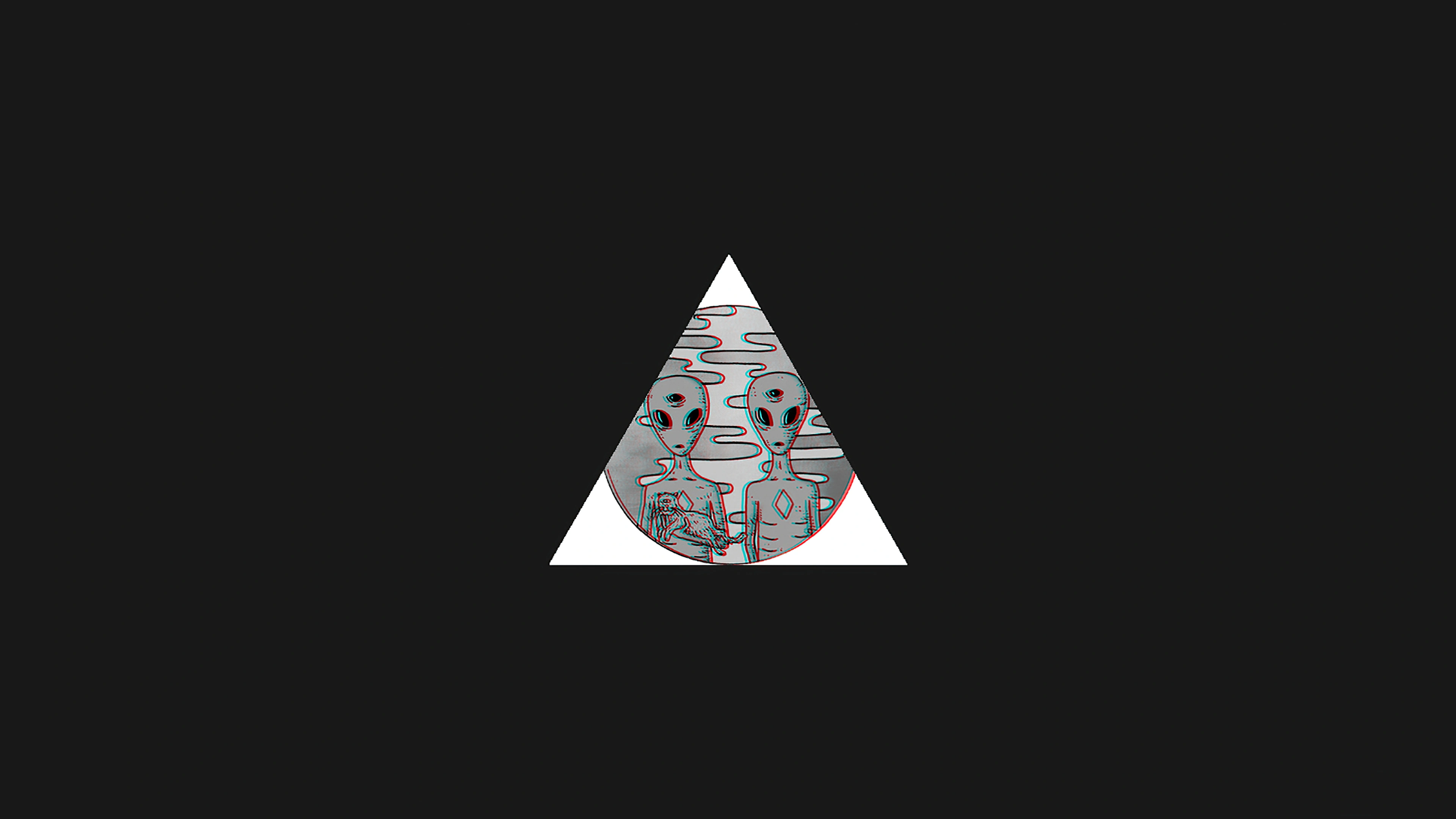 aliens triangle pyramid 4k ur.jpg